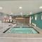 Moose Tracks Lodge - Shuttle on and off, pool, hot tub - 基灵顿