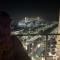 Skyline Escape Stylish Studio Apartment with Stunning City Views - 诺伊达