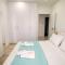 Lazuli Sea View Beachfront Ap 21