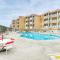 Airy Oceanfront Condo Beach Views and Pool Access! - Норт-Топсейл-Біч