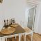 Republicii Rustic Apartament in Brașov City Center