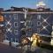 Momis Hotel