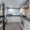 POSH Apartment With Terrace over HARRODS - 伦敦