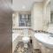 POSH Apartment With Terrace over HARRODS - 伦敦