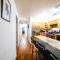 Spacious Apt near NYC 6BR Family-Friendly & Modern Amenities - 泽西市