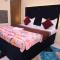 Hotel O POP Hotel Blue Star