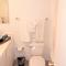 134 Fully Furnished, amenities galore