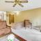 Couples Retreat with Pool Access in Myrtle Beach! - Myrtle Beach