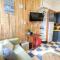 Acacia Private Rooms & Studios