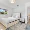 Spacious Modern Mansion w Pool & Sauna in Hollywood close to Beach - هوليوود Spacious Modern Mansion w Pool & Sauna in Hollywood close to Beach - هوليوود