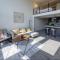 Modern top-floor 1-bedroom loft with free parking