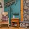 Creekside Cabin with Hot Tub-Fireplace-Pool Table - أشفورد