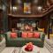 Gem of Phuket- Steps to Shopping, Gym, Intl School - Ban Rangeng