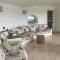 Villa Adele, con piscina a 700 mt dal mare