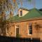 101 Oatlands