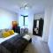 Stylish and Modern 1-Bedroom Flat near Reading town