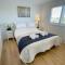 Luxurious Large open plan family home - walk to Addenbrookes - Cambridge Homehost - CBG