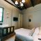 Axiokersa Suites
