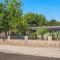 15 Min to Beach and Zoo - Hot Tub - Cozy Fire Villa Pit - San Diego