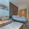 Burj & Beyond - Luxury Stay with Burj Khalifa View