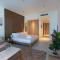 Burj & Beyond - Luxury Stay with Burj Khalifa View
