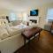 DC's Best Location 4 Bed with Parking Walk to Metro and Nightlife Bethesda Row - تشيفي تشيس