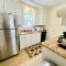 DC's Best Location 4 Bed with Parking Walk to Metro and Nightlife Bethesda Row - تشيفي تشيس
