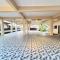 Thai Style Gradma House also Pet- Friendly and only 800 Meters To Beach - Pattaya North