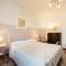 Ciraccio Apartments