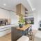 Gorgeous High-Rise Unit with Sky Bar Pool and Gym - Melbourne