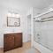 Shadyside, Pittsburgh !D Modern and Bright Private Bedroom with Shared Bathroom - بيتسبرغ