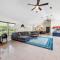 Sea Queen - 4Br 3Ba Pool 5miles to Beach - نافار Sea Queen - 4Br 3Ba Pool 5miles to Beach - نافار