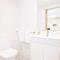 Close to city Peaceful studio at Waterloo wifi Parking