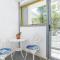 Close to city Peaceful studio at Waterloo wifi Parking