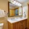 TX205 Taylors Crossing condo