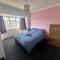 Entire home, 2 double beds, free wifi, near QE - Birmingham