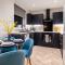 Spital Stay - SJA Stays - Modern 3 Bed Apartment
