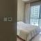 Palm & Marina View 1BR Apartment at Emaar Beachfront - Dubaj