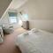 Bournecoast: Spacious apartment with WIFI - FM9589 - 伯恩茅斯