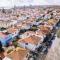 Lisbon Garden Stays, with BBQ, Easy Parking near Tejo, Fast Access to Alfama & Downtown