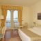 Hotel Savoy Palace