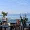 La Vista Postcard Hotel