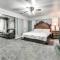 Beautiful home With Pool Hot tub & king bed - Oklahoma City