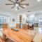 Near Zoo and Riverwalk Spacious Home with Heated Pool - 圣安东尼奥