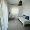 Golden Beach Seafront Apartment - Nea Moudania