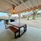 Epic Views, Huge House, Acres of J-Trees to explore, Hot Tub, Pool, AC, and Mini-Golf - Joshua Tree