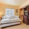 5 Mi to Kasilof River Forest-View Retreat with Deck - Kasilof