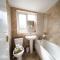 Open Mind Property - HotTUB, 4 Beds & 2 Free Parking