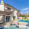Gorgeous Home In Pula With Sauna