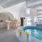Fira White Residence